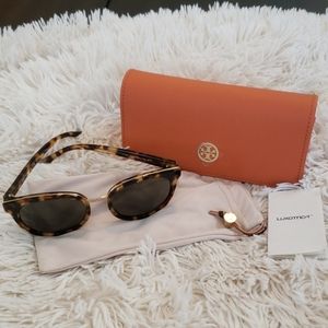 NEW TORY BURCH SUNGLASSES